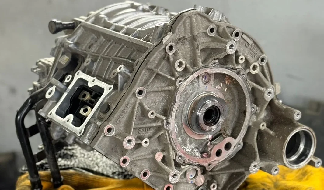 Задний приводной модуль Audi e-tron